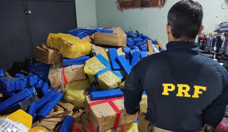 PRF apreende 5,7 toneladas de maconha, skunk e haxixe em Nova Alvorada do Sul (MS)