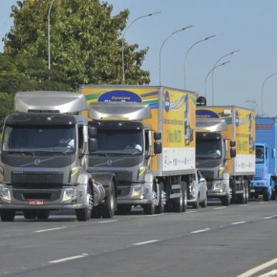 Transportadoras ameaçam parar se roubos de carga no Rio não forem contidos