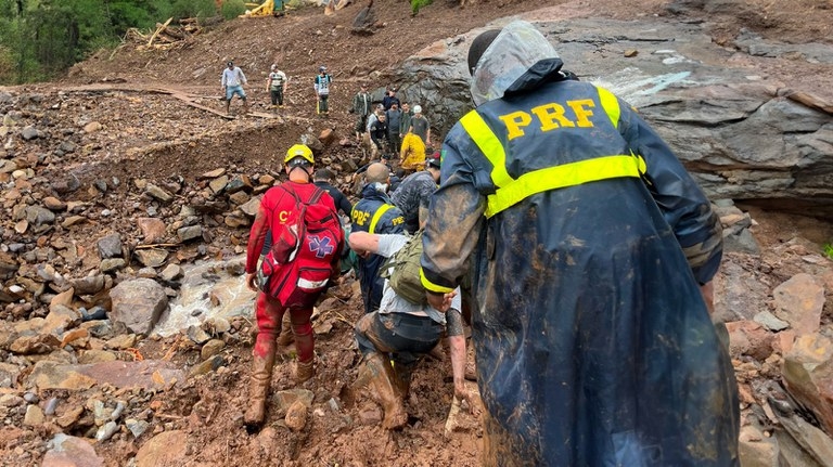 Diretoria da FenaPRF visita Rio Grande do Sul para dar apoio aos colegas PRFs